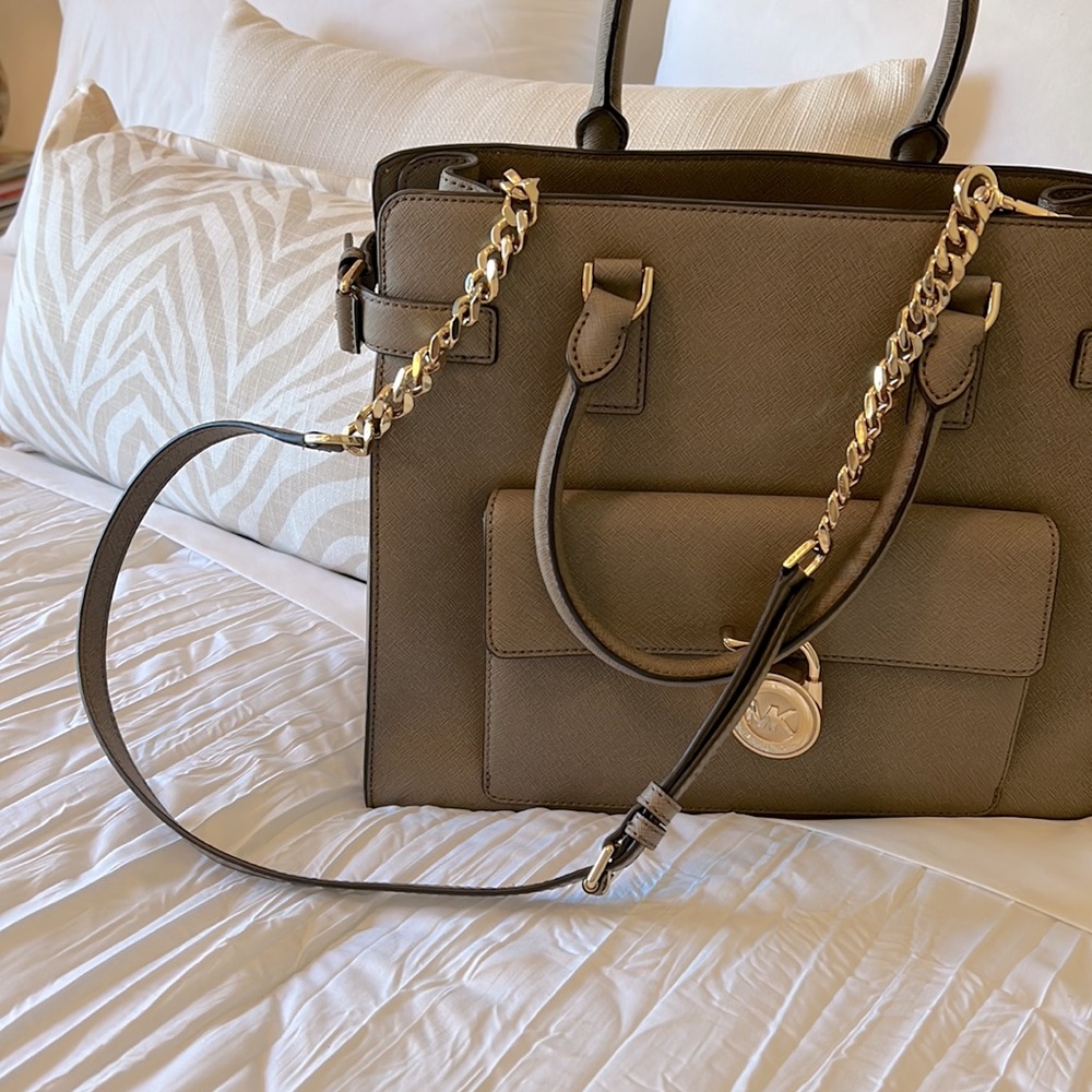 Michael Kors Bag - Picture 6 of 9